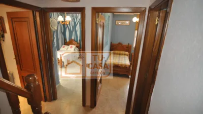 Detached family home on Calle de José Canal photo 13