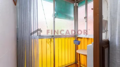 Piso en venta en Via Favència, cerca de Carrer de Joaquim Puig i Pidemunt, Roquetes (Distrito Nou Barris. Barcelona Capital) de 165.000 €