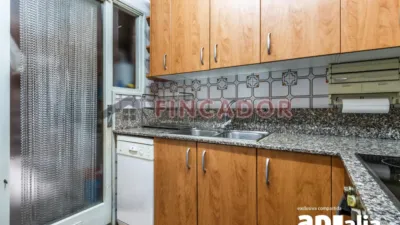Apartment on Carrer de Puigcerdà photo 9