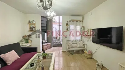 Terraced house on Carrer de la Mola photo 11