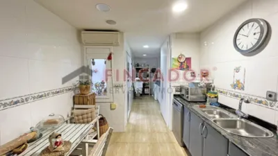 Terraced house on Carrer de la Mola photo 6