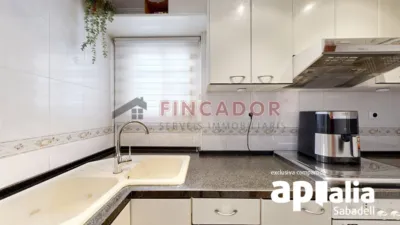Flat on Carrer de Magí Colet photo 15