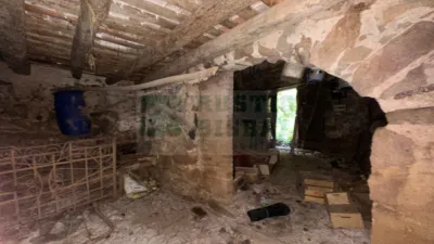 Rustic property in Baix Empordà photo 13