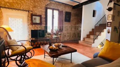 Casa rústica en alquiler en Alt Empordà, Saus (Saus, Camallera i Llampaies) de 1.315 €<span>/mes</span>