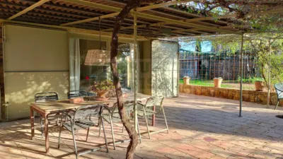Casa rústica en alquiler en Baix Empordà, Santa Susanna de Peralta (Forallac) de 1.800 €<span>/mes</span>