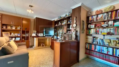 Apartment for sale in Carrer Germans de Ferrer photo 9