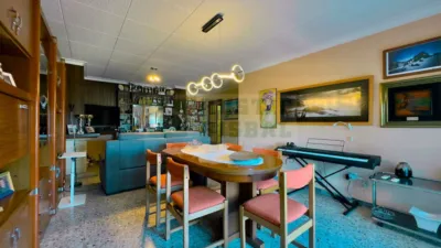 Apartment for sale in Carrer Germans de Ferrer photo 5