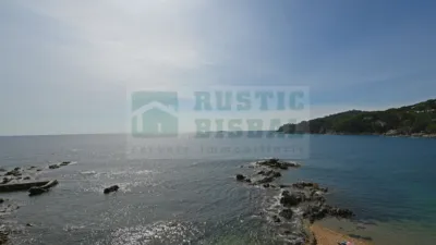Semi-detached house on Carrer Miramar photo 14