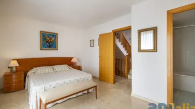 Terraced house on Carrasco I Formiguera Street photo 3
