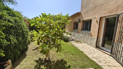 Chalet on Avinguda del Mas Santet photo 6