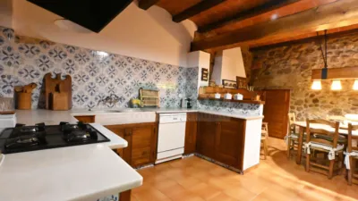 Rustic house on Carrer d'Anselm Clavé photo 12