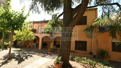Rustic house on Carrer d'Anselm Clavé photo 34
