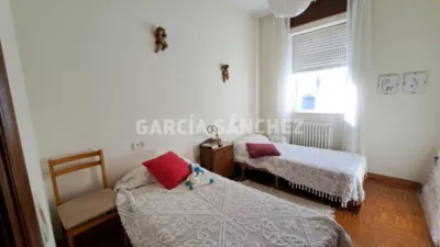 Chalet adosado en venta en Calle de la Principal, Boiro de 350.000 €