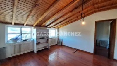Chalet adosado en venta en Calle de la Principal, Boiro de 350.000 €