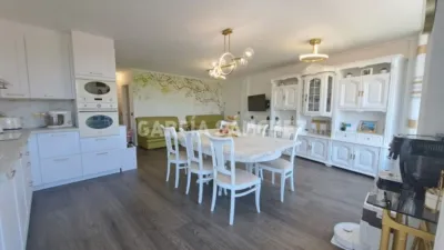 Apartment on Calle del Estatuto de Galicia photo 5