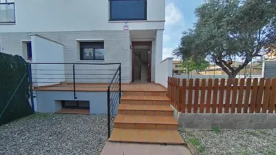 Chalet adosado en venta en Carrer d'Elisenda Montcada, Roda de Berà de 320.000 €