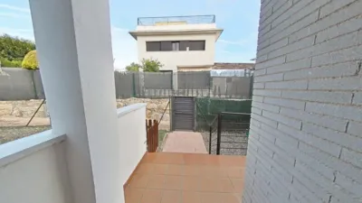 Chalet adosado en venta en Carrer d'Elisenda Montcada, Roda de Berà de 320.000 €