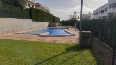 Chalet adosado en venta en Carrer d'Elisenda Montcada, Roda de Berà de 320.000 €