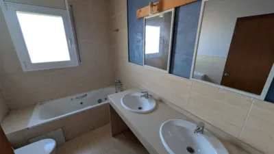 Casa unifamiliar en venta en Carrer del Gessamí, Valldemar-Calafell Parc-Mas Romeu (Calafell) de 254.000 €