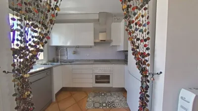 Casa pareada en venta en Carrer de les Mimoses, La Pobla de Montornès de 215.000 €