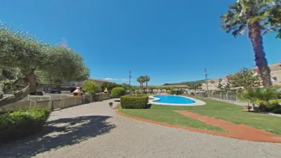 Casa pareada en venta en Carrer de les Mimoses, La Pobla de Montornès de 215.000 €