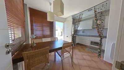 Casa pareada en venta en Carrer de les Mimoses, La Pobla de Montornès de 215.000 €