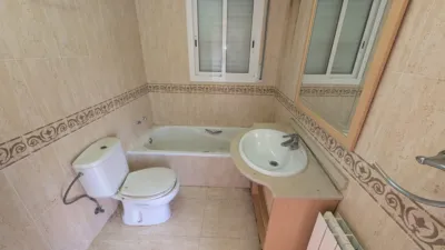 Single-family home on Carrer de la Noguera Ribagorçana photo 10