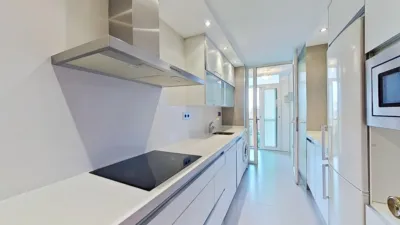 Piso en venta en Plaza de los Fueros de Navarra, Ensanches - Zabalguneak (Pamplona - Iruña) de 485.000 €