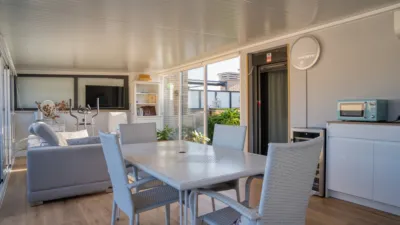 Duplex penthouse on Francisco Javier Saenz de Oiza Street photo 15