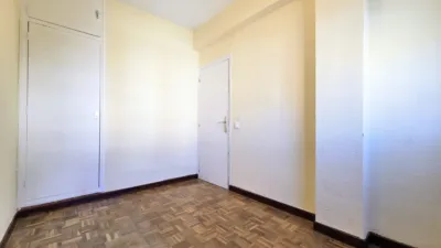 Apartment on Calle de la Virgen de Codés photo 23