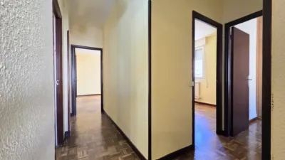 Apartment on Calle de la Virgen de Codés photo 25