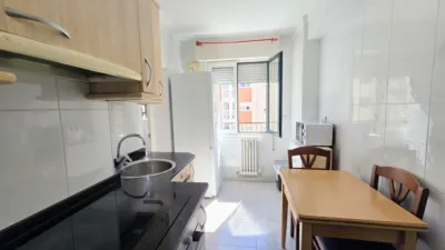 Apartment on Calle de la Virgen de Codés photo 6