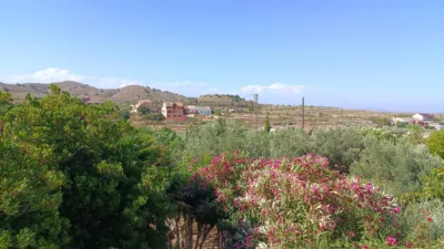 Detached villa at Pasaje los Morenos, No. 2 photo 5