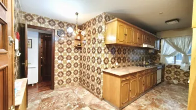 Piso en venta en Calle Doctor Teixeiro, Ensanche (Santiago de Compostela) de 400.000 €