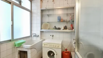 Piso en venta en Calle Doctor Teixeiro, Ensanche (Santiago de Compostela) de 400.000 €