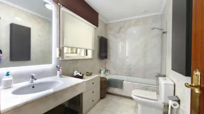 Dúplex en venta en Rúa de Emilio e de Manuel, Castiñeiriño (Santiago de Compostela) de 385.000 €