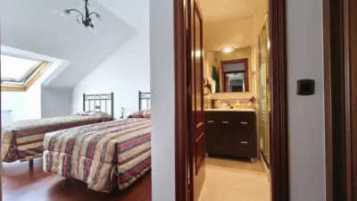 Top floor apartment on Calle de Joaquín Lorenzo photo 17
