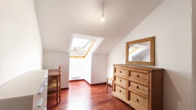 Top floor apartment on Calle de Joaquín Lorenzo photo 13