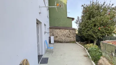 Chalet pareado en venta en Rúa de Serafín Zas - Más