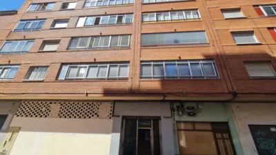 Piso en venta en Calle de las Poesías, 2, Hospital-Rondilla-Santa Clara (Valladolid Capital) de 220.000 €