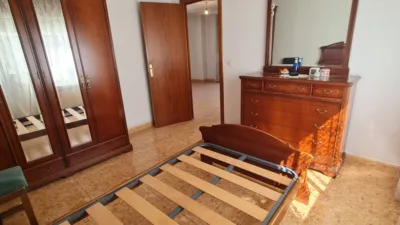 Piso en venta en Calle de las Poesías, 2, Hospital-Rondilla-Santa Clara (Valladolid Capital) de 220.000 €