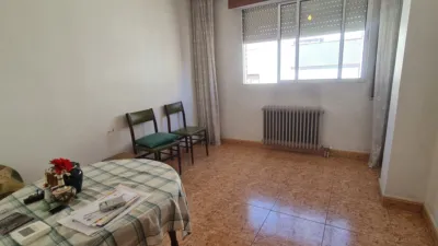 Piso en venta en Calle de las Poesías, 2, Hospital-Rondilla-Santa Clara (Valladolid Capital) de 220.000 €