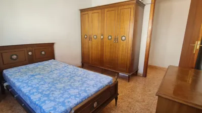 Piso en venta en Calle de las Poesías, 2, Hospital-Rondilla-Santa Clara (Valladolid Capital) de 220.000 €