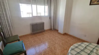 Piso en venta en Calle de las Poesías, 2, Hospital-Rondilla-Santa Clara (Valladolid Capital) de 220.000 €