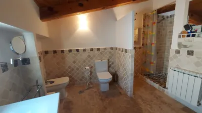 Casa en venta en Calle Medio, 3, Saldon (Saldón) de 128.000 €