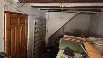 Casa en venta en Calle Doctor Gómez Ferrer, 5, Mora de Rubielos de 65.000 €