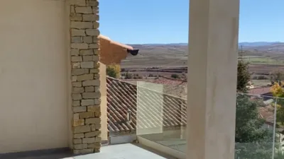 Dúplex en venta en Calle Iglesia, 3, Aguilar del Alfambra de 290.000 €
