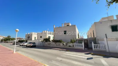 Casa adosada en venta en Carrer Puerto Rico, Guardamar Playa (Guardamar del Segura) de 229.000 €