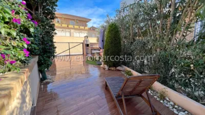 Semi-detached villa on Calle Laguna Rosa photo 3