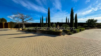 Detached Family Home in Caminal del Rupert photo 3